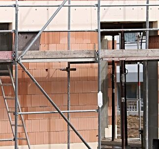 Czym ocieplić schody na strych?